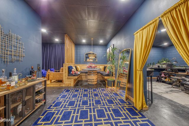 333 Enchanted Forest Lane, Sevierville, TN 37876