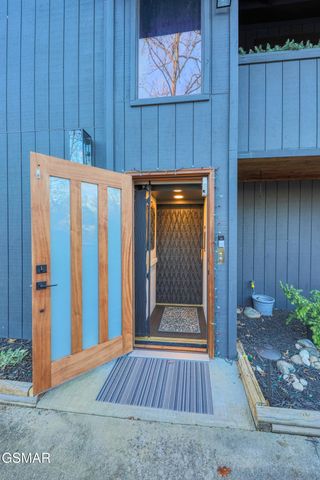 333 Enchanted Forest Lane, Sevierville, TN 37876