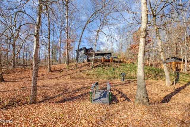 333 Enchanted Forest Lane, Sevierville, TN 37876