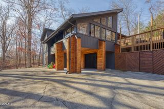 333 Enchanted Forest Lane, Sevierville, TN 37876