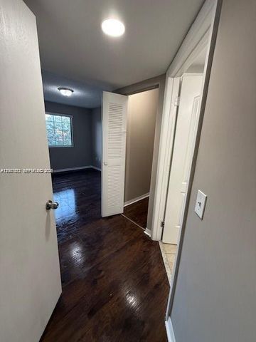 4167 N Haverhill Road 1113, West Palm Beach, FL 33417