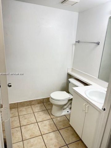 4167 N Haverhill Road 1113, West Palm Beach, FL 33417