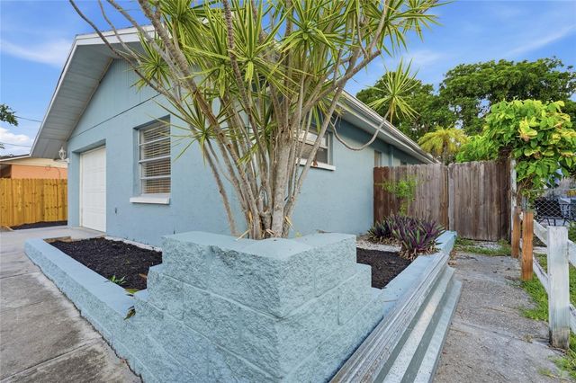 1915 COLLEEN STREET, Sarasota, FL 34231