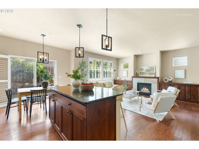 11534 Se AQUILA St, Happy Valley, OR 97086