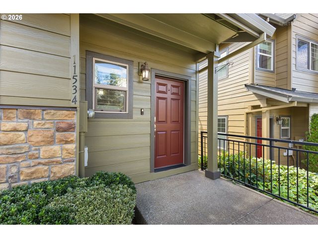 11534 Se AQUILA St, Happy Valley, OR 97086