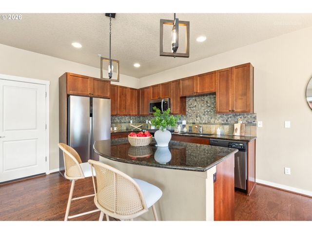 11534 Se AQUILA St, Happy Valley, OR 97086