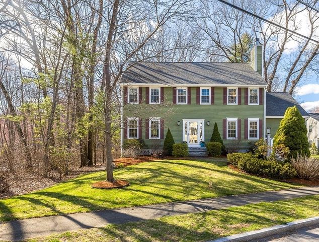 36 Lindsay Lane, Reading, MA 01867