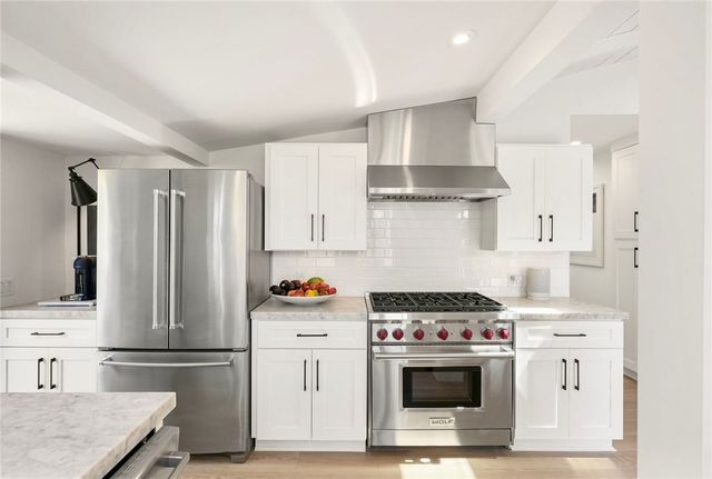 592 Bluebird Canyon Drive, Laguna Beach, CA 92651