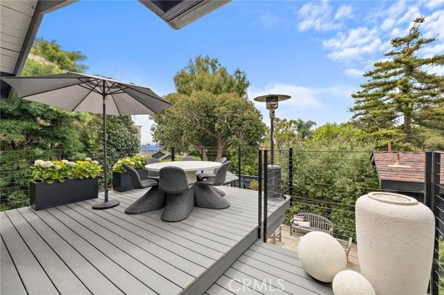 592 Bluebird Canyon Drive, Laguna Beach, CA 92651