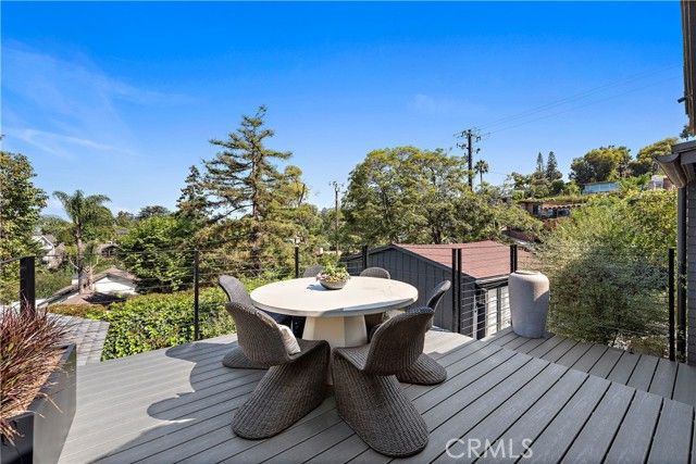 592 Bluebird Canyon Drive, Laguna Beach, CA 92651