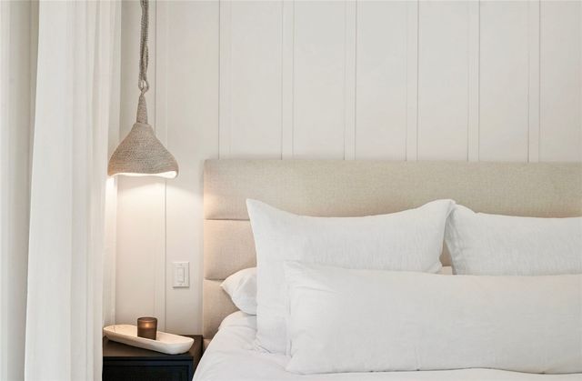 592 Bluebird Canyon Drive, Laguna Beach, CA 92651