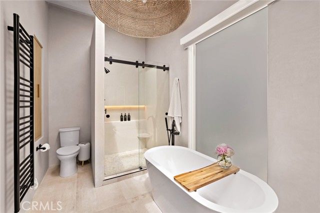 592 Bluebird Canyon Drive, Laguna Beach, CA 92651