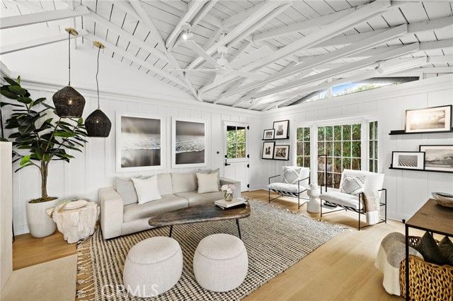 592 Bluebird Canyon Drive, Laguna Beach, CA 92651