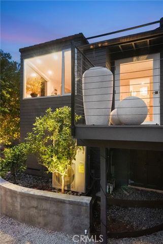 592 Bluebird Canyon Drive, Laguna Beach, CA 92651