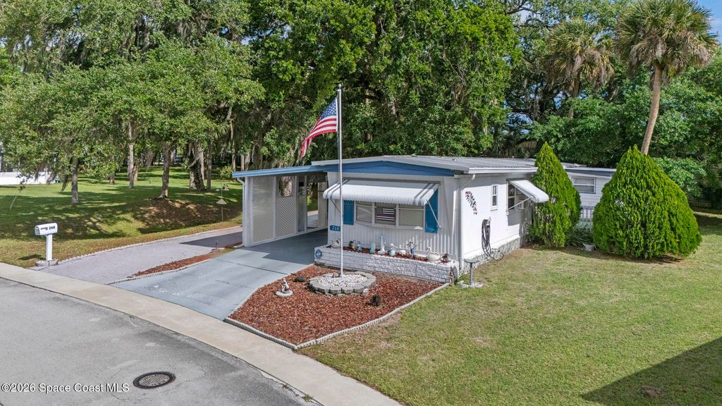 268 Holiday Park Boulevard NE, Palm Bay, FL 32907
