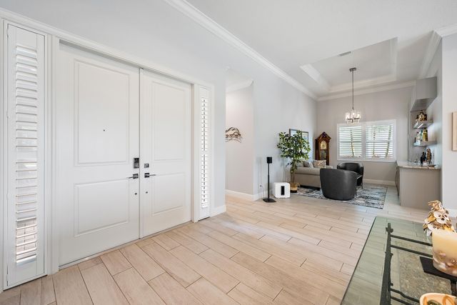 9930 Timber Creek Way, Palm Beach Gardens, FL 33412