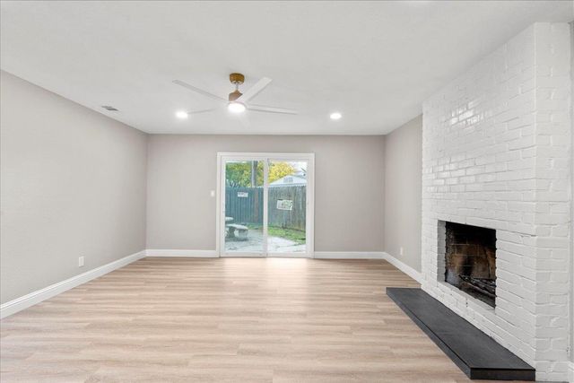 7273 Tamoshanter Way, Sacramento, CA 95822