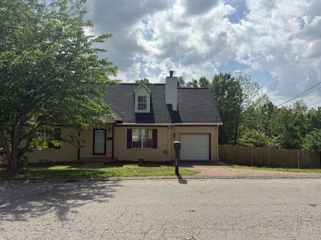 4512 S Trace Blvd, Old Hickory, TN 37138