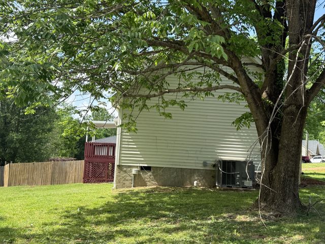 4512 S Trace Blvd, Old Hickory, TN 37138