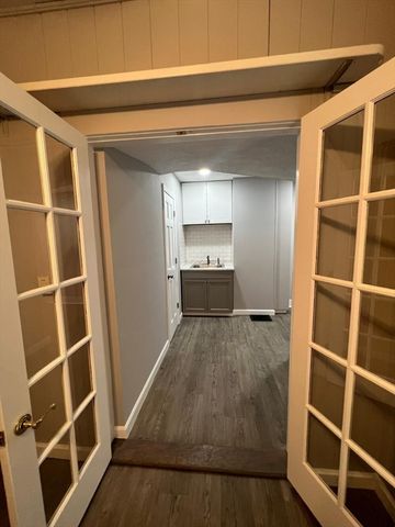 44 Lincoln St, Hudson, MA 01749