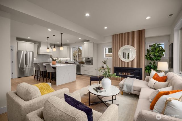 807 W Armour Street, Seattle, WA 98119