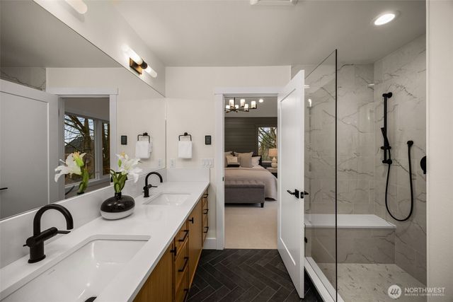 807 W Armour Street, Seattle, WA 98119