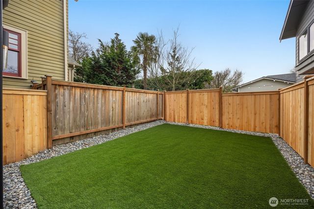 807 W Armour Street, Seattle, WA 98119