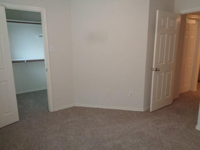 17111 Oakwood Chase Drive, Spring, TX 77379