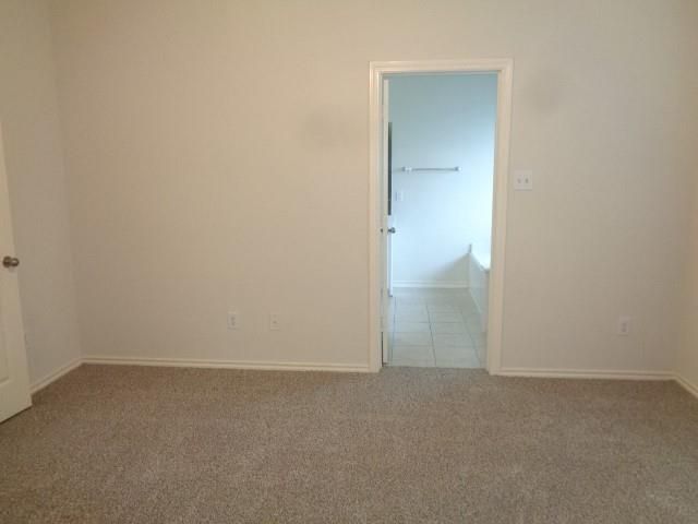17111 Oakwood Chase Drive, Spring, TX 77379