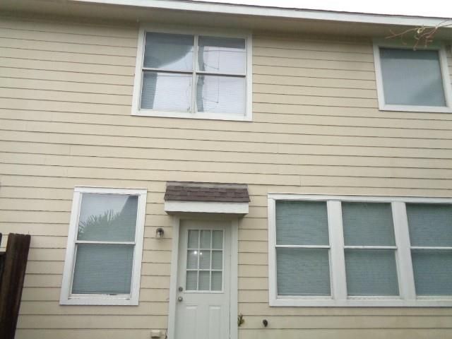 17111 Oakwood Chase Drive, Spring, TX 77379