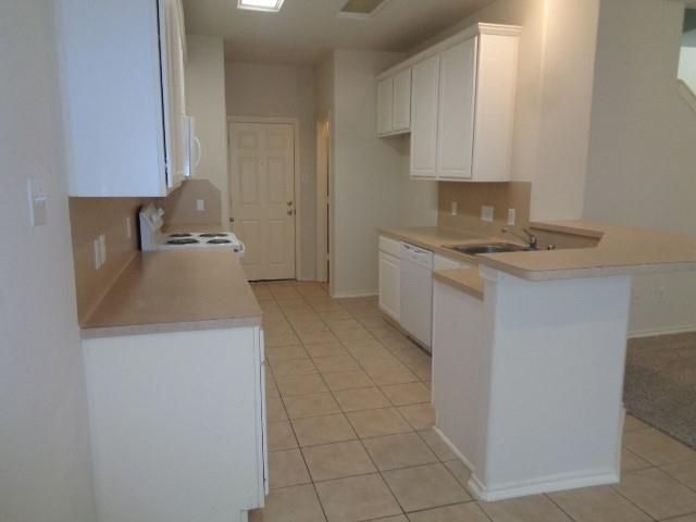 17111 Oakwood Chase Drive, Spring, TX 77379