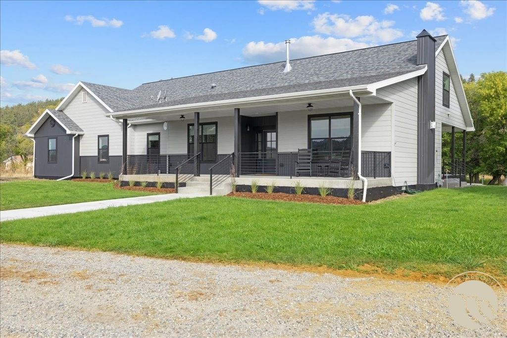 96 Wagon Trail Road, Columbus, MT 59019