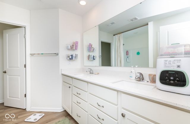 923 Aurora Lane, Franklin, IN 46131