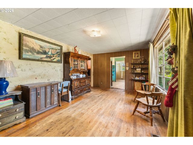 16434 Ne MULTNOMAH St, Portland, OR 97230