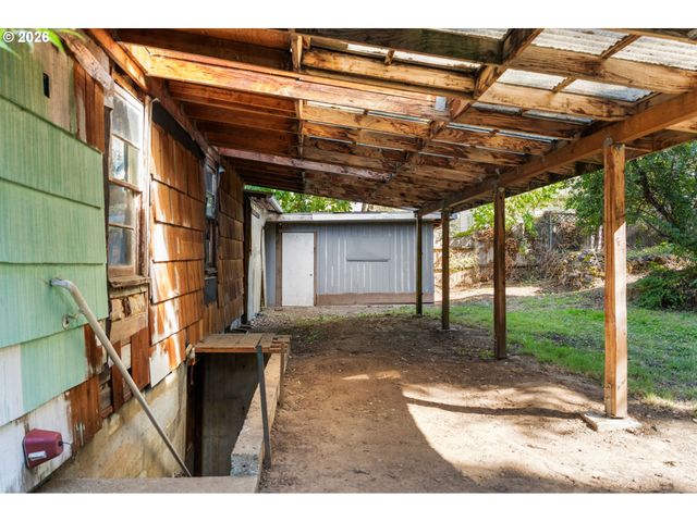 16434 Ne MULTNOMAH St, Portland, OR 97230
