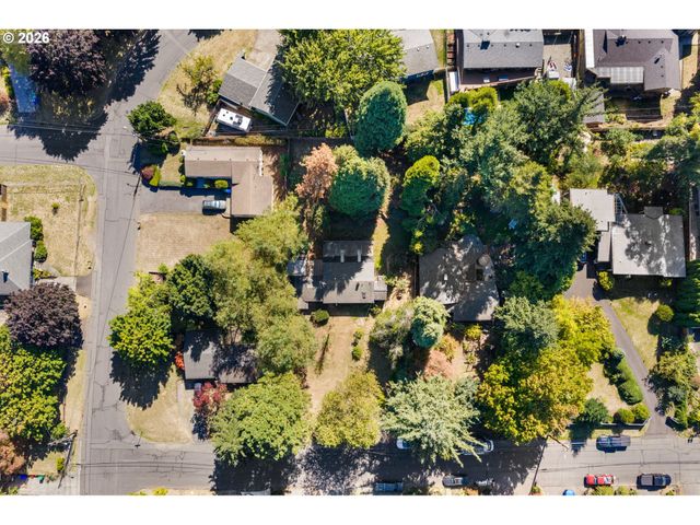 16434 Ne MULTNOMAH St, Portland, OR 97230