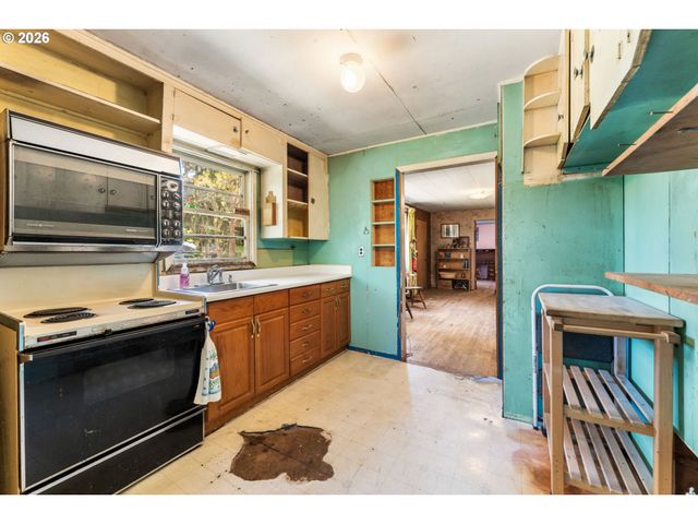 16434 Ne MULTNOMAH St, Portland, OR 97230