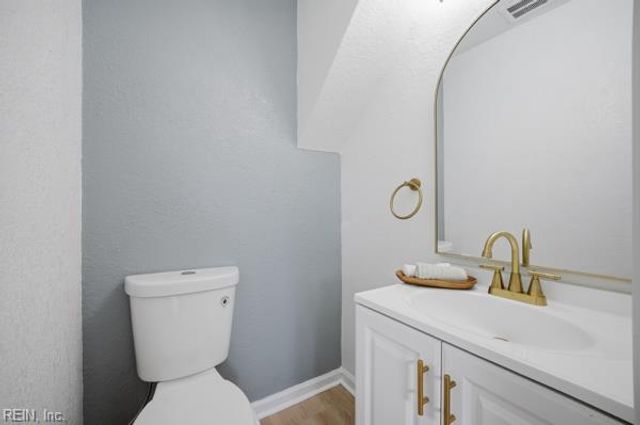 3857 Old Colony CIR, Virginia Beach, VA 23452