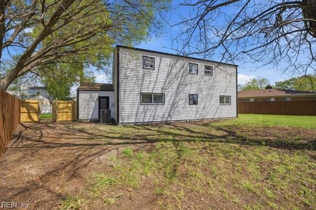 3857 Old Colony CIR, Virginia Beach, VA 23452