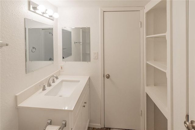 2500 Burleson RD 614, Austin, TX 78741