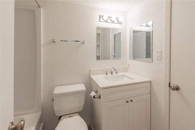 2500 Burleson RD 614, Austin, TX 78741
