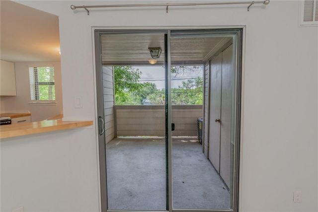 2500 Burleson RD 614, Austin, TX 78741