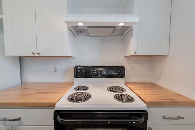 2500 Burleson RD 614, Austin, TX 78741