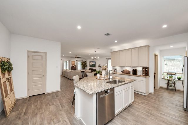 7323 Sunset Creek Drive, Richmond, TX 77469