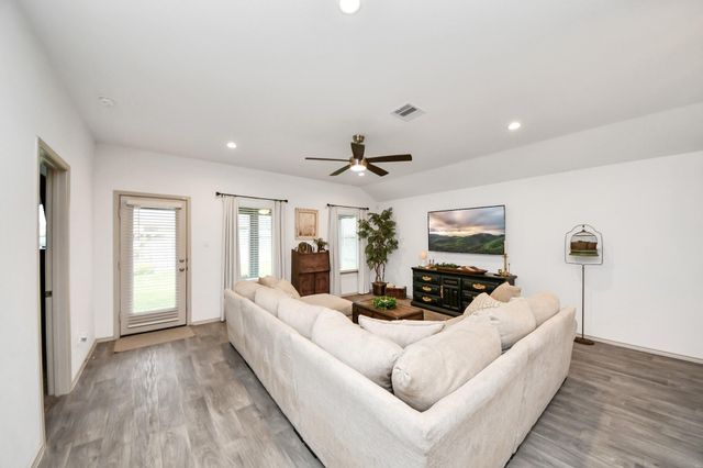 7323 Sunset Creek Drive, Richmond, TX 77469