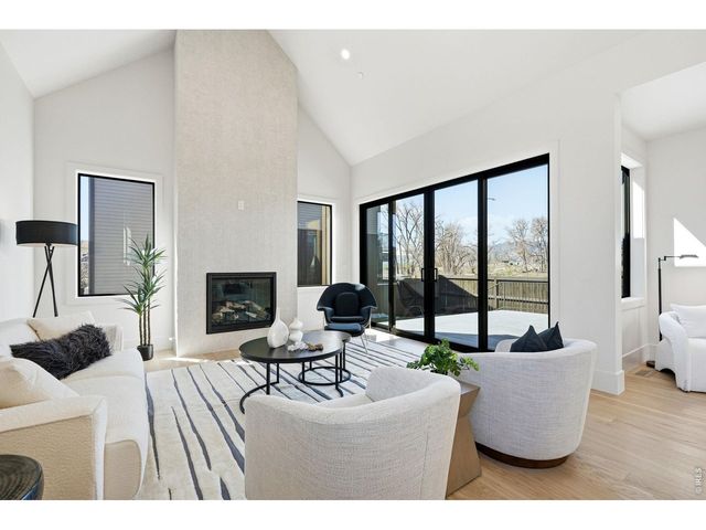 406 S 3rd Ave, Superior, CO 80027