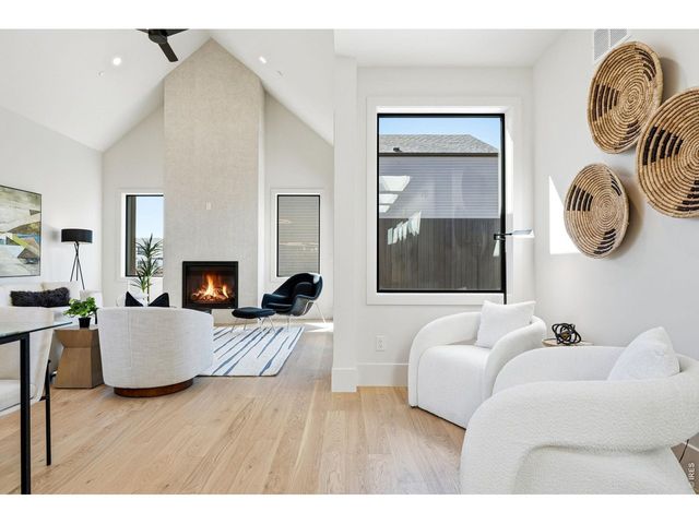 406 S 3rd Ave, Superior, CO 80027