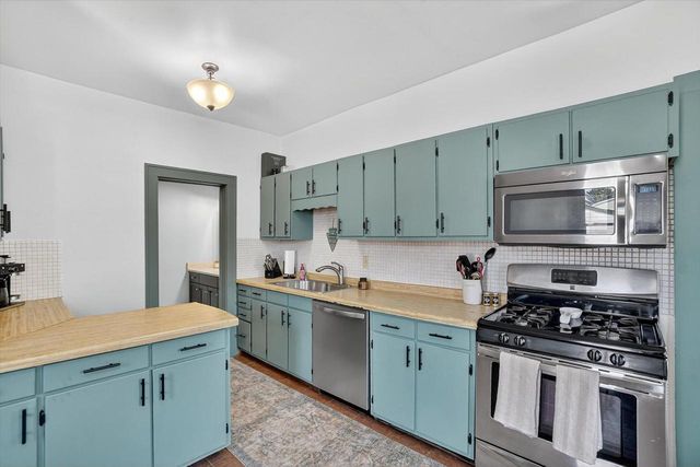 2220 Green STREET, Racine, WI 53402