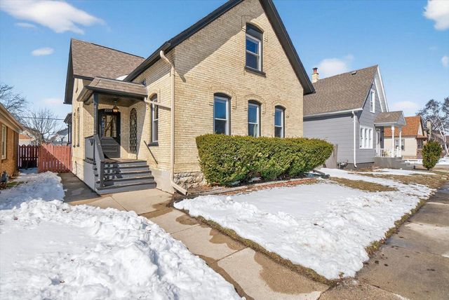 2220 Green STREET, Racine, WI 53402