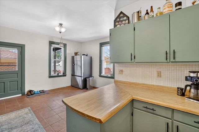 2220 Green STREET, Racine, WI 53402